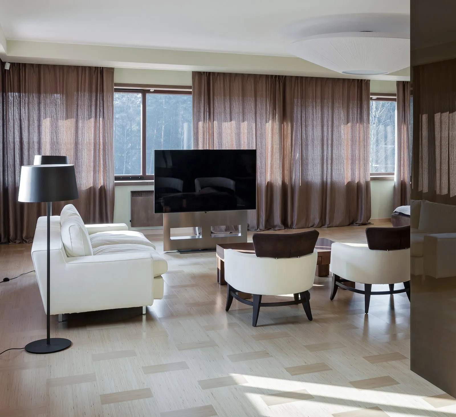 Farebné variácie hliníkových okien