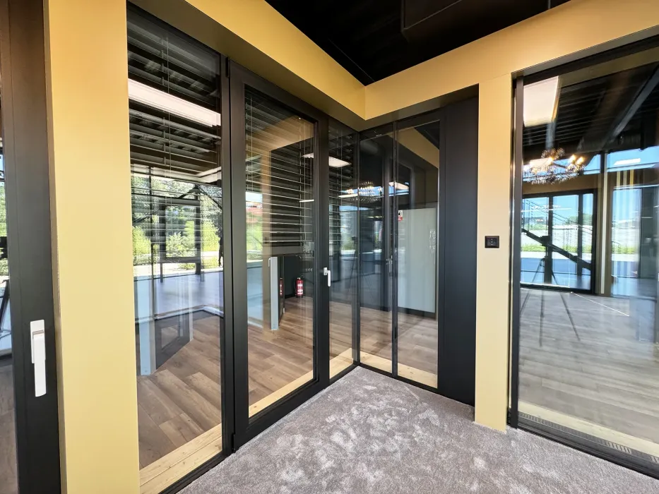 Bezrámové riešenie pevných okien