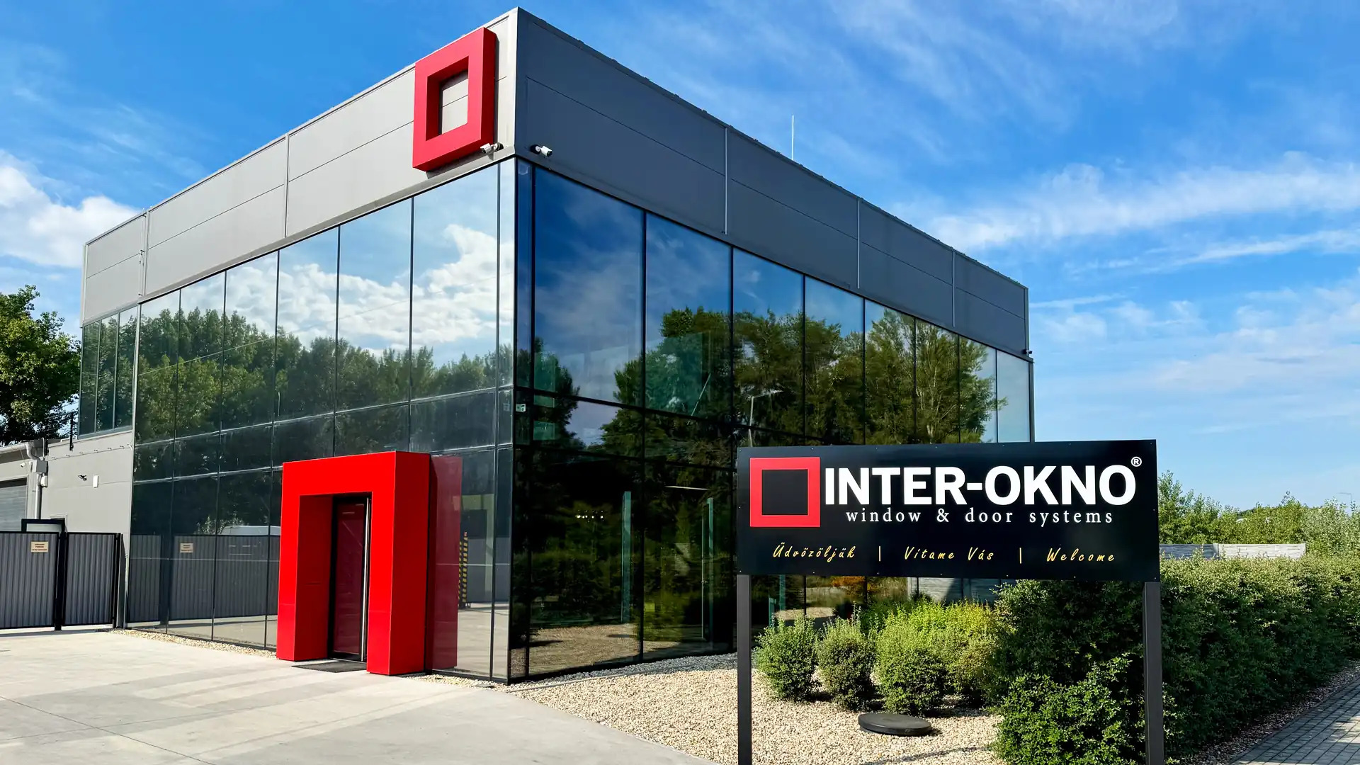 História firmy INTER-OKNO s.r.o. 