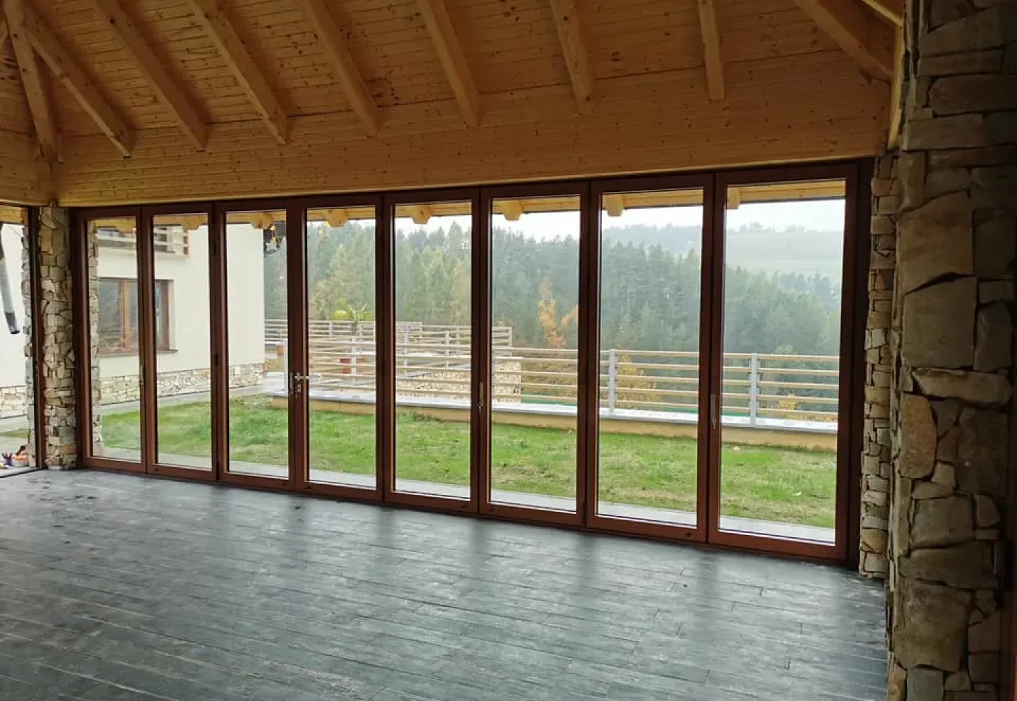 Montáž a výroba hliníkových skladacích dverí WICSLIDE 75FD