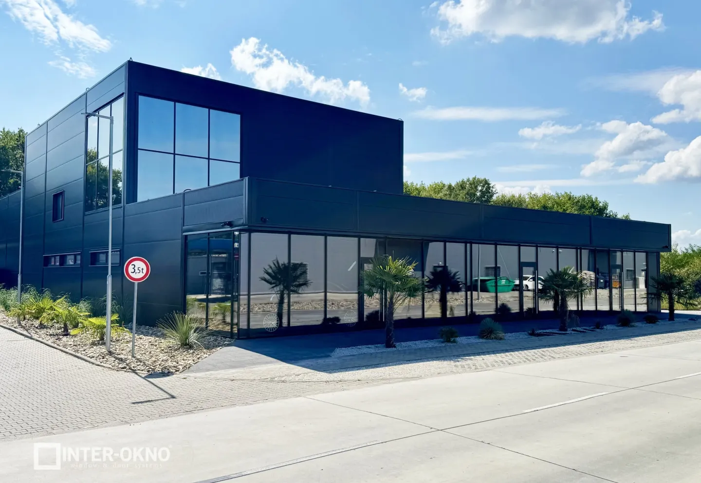 Výroba a montáž hliníkových okien a dverí REBELS