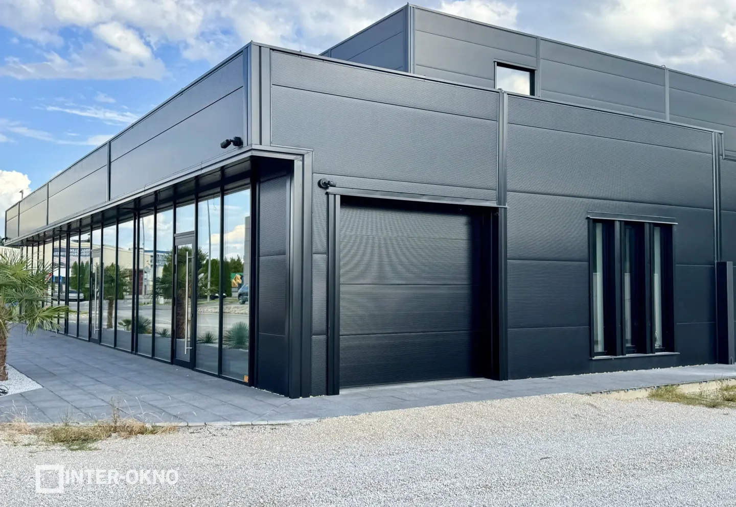 Výroba a montáž hliníkových okien a dverí REBELS