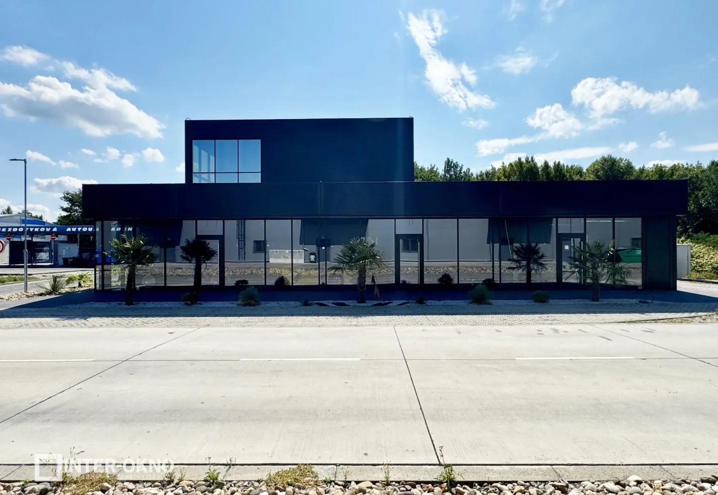 Výroba a montáž hliníkových okien a dverí REBELS