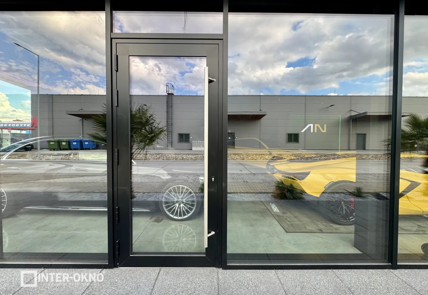 Výroba a montáž hliníkových okien a dverí REBELS