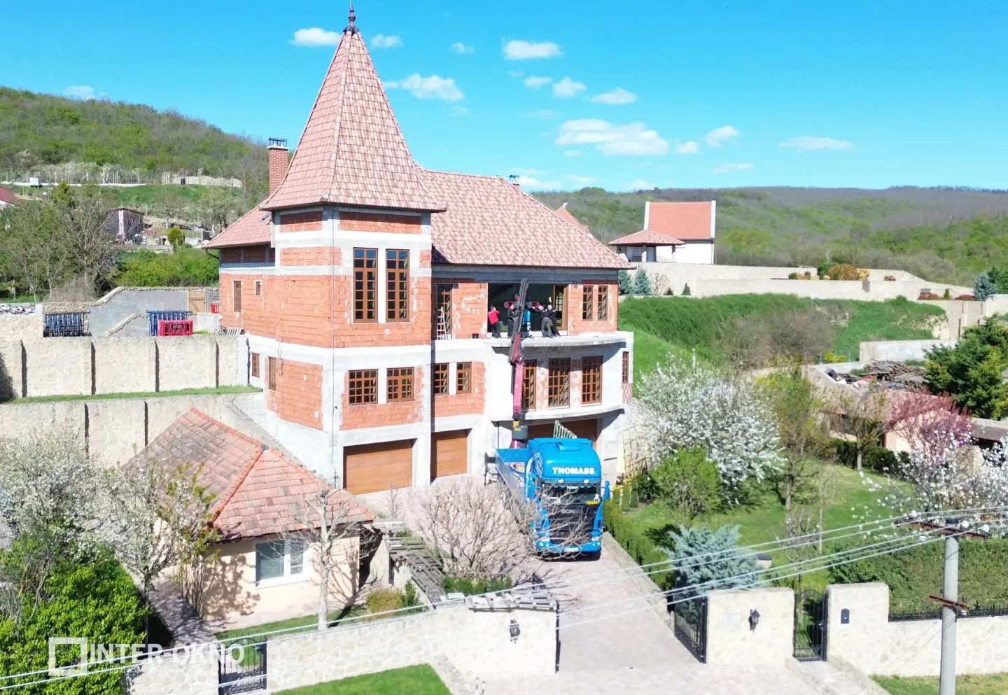 Výroba a montáž hliníkových okien a dverí - RD VGV