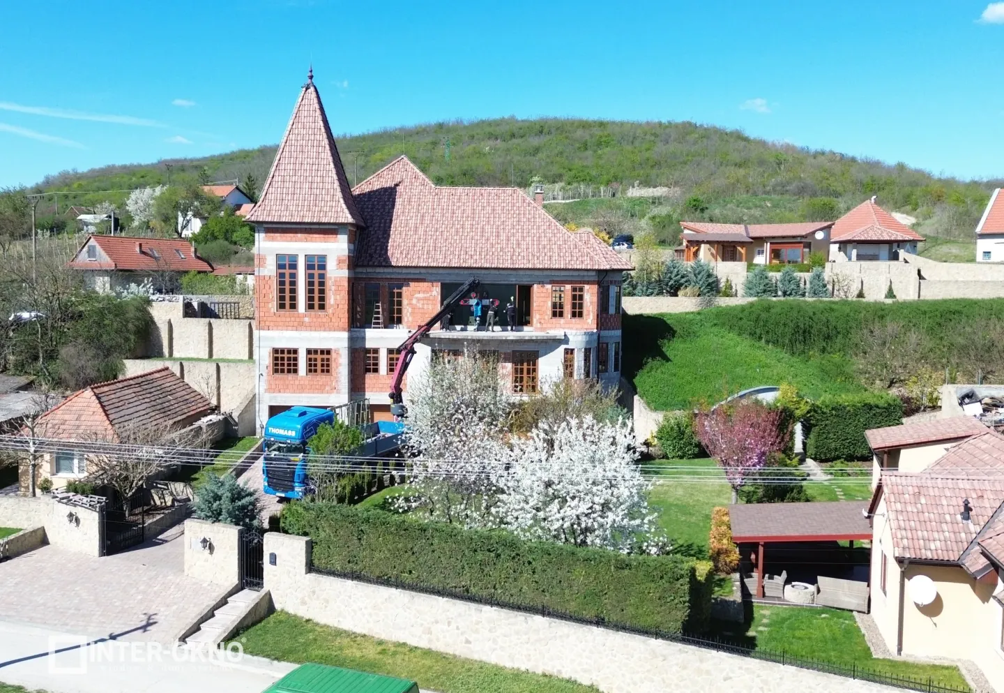 Výroba a montáž hliníkových okien a dverí - RD VGV