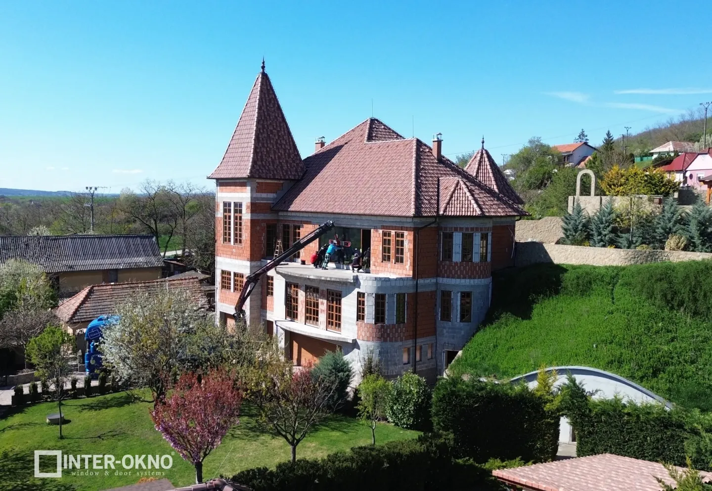 Výroba a montáž hliníkových okien a dverí - RD VGV